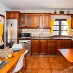 Eslanzarote Acoruma House, Super Wifi, Heated Pool Güime