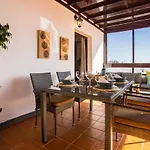 Eslanzarote Acoruma House, Super Wifi, Heated Pool Βίλα Güime