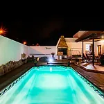 Eslanzarote Acoruma House, Super Wifi, Heated Pool *