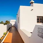 Eslanzarote Acoruma House, Super Wifi, Heated Pool *