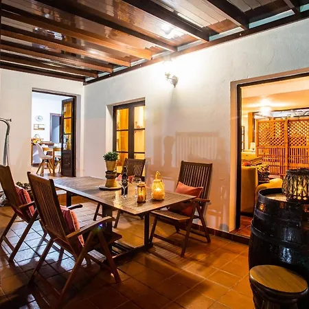 Eslanzarote Acoruma House, Super Wifi, Heated Pool 别墅