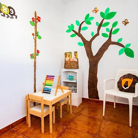 Eslanzarote Acoruma House, Super Wifi, Heated Pool * Guime