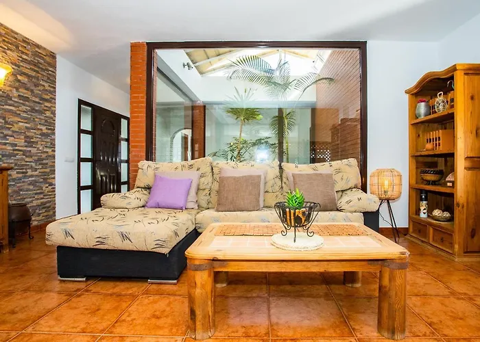 Eslanzarote Acoruma House, Super Wifi, Heated Pool וילה *