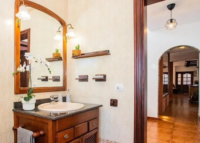 Eslanzarote Acoruma House, Super Wifi, Heated Pool * Güime