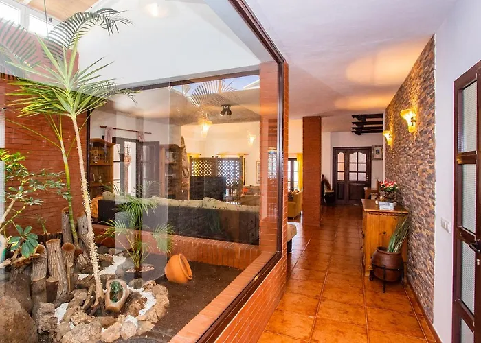 Eslanzarote Acoruma House, Super Wifi, Heated Pool וילה *