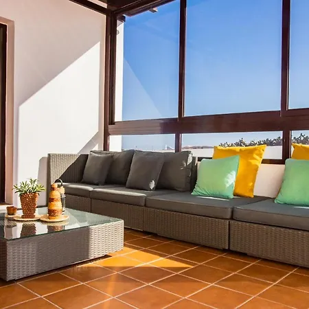 别墅 Eslanzarote Acoruma House, Super Wifi, Heated Pool *