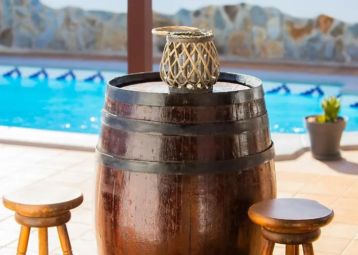 Eslanzarote Acoruma House, Super Wifi, Heated Pool