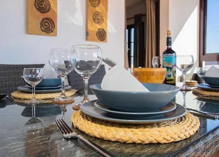 Villa Eslanzarote Acoruma House, Super Wifi, Heated Pool