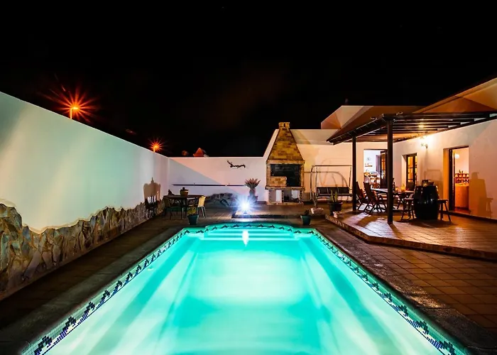 Eslanzarote Acoruma House, Super Wifi, Heated Pool *